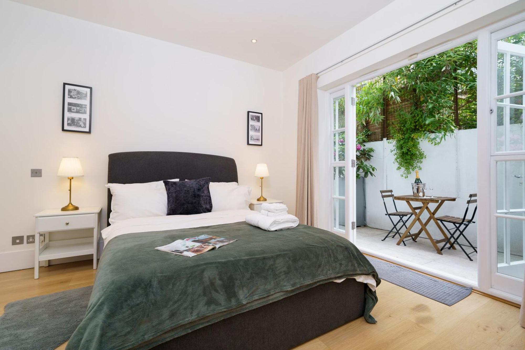 2 Bedroom Flat In Pimlico & Westminster Londres Extérieur photo